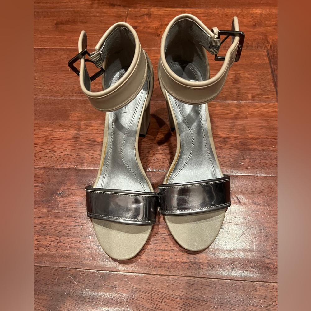 Tahari brand metallic ankle strap sandals